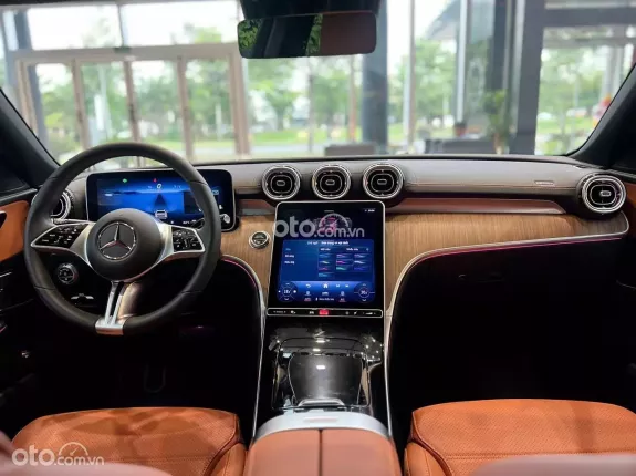 Mercedes-Benz C200 Avantgarde Plus 2024 - TRẮNG NÂU SIÊU LƯỚT