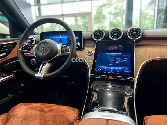 Mercedes-Benz C200 Avantgarde Plus 2024 - TRẮNG NÂU SIÊU LƯỚT