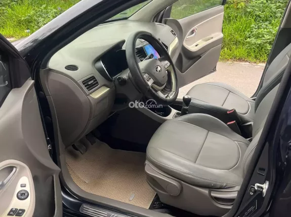 Kia Morning Si 1.25 MT 2017 - Xe đại chất. Máy số keo chỉ zin. Nội ngoại thất tươi mới Dàn lốp mới. Màn hình cam lùi đủ