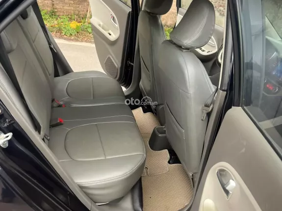Kia Morning Si 1.25 MT 2017 - Xe đại chất. Máy số keo chỉ zin. Nội ngoại thất tươi mới Dàn lốp mới. Màn hình cam lùi đủ