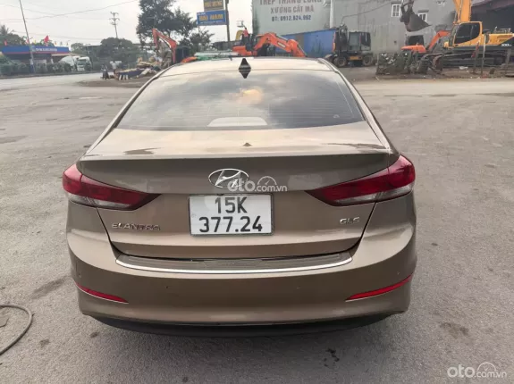 Hyundai Elantra 1.8 MT 2017 - Hỗ trợ bank 120triệu nhận xe