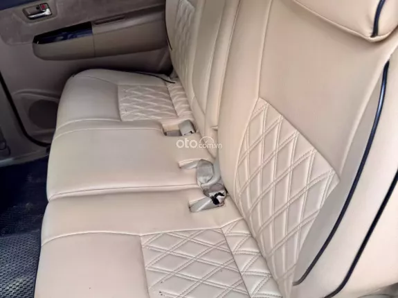 Toyota Fortuner 2.4 MT 4x2 2012 - Số sàn máy dầu zin 100%