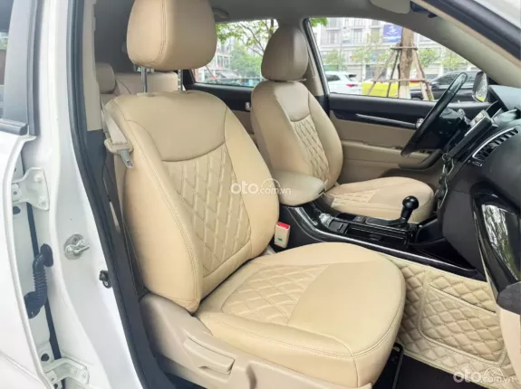 Kia Sorento 2WD 2.4 GAT 2017 - Một chủ từ mới chạy 11 vạn km