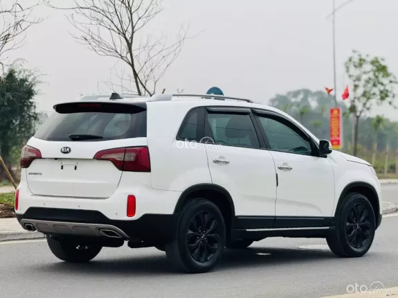 Kia Sorento 2WD 2.4 GAT 2017 - Một chủ từ mới chạy 11 vạn km