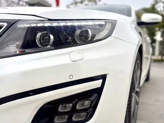 Kia Optima 2.0 AT 2015 - Xe cực đẹp, màu trắng sang trọng