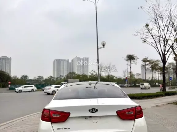 Kia Optima 2.0 AT 2015 - Xe cực đẹp, màu trắng sang trọng