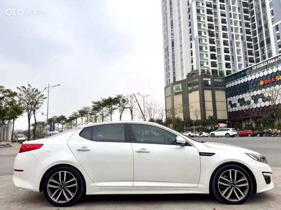 Kia Optima 2.0 AT 2015 - Xe cực đẹp, màu trắng sang trọng
