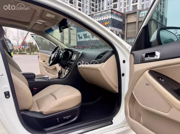 Kia Optima 2.0 AT 2015 - Xe cực đẹp, màu trắng sang trọng