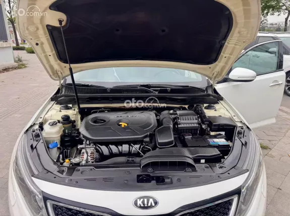 Kia Optima 2.0 AT 2015 - Xe cực đẹp, màu trắng sang trọng