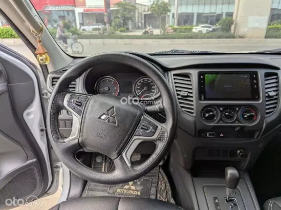 Mitsubishi Triton 4×2 AT 2022 - Xe đẹp tại Hà Nội, giá tốt thương lượng