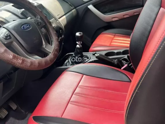 Ford Ranger XLT 2.2 4X4 MT 2015 - Xe cực đẹp bản 2 cầu, check test mọi nơi