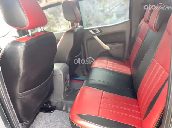 Ford Ranger XLT 2.2 4X4 MT 2015 - Xe cực đẹp bản 2 cầu, check test mọi nơi