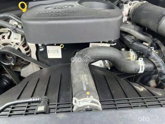 Ford Ranger XLT 2.2 4X4 MT 2015 - Xe cực đẹp bản 2 cầu, check test mọi nơi