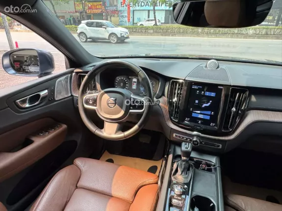 Volvo XC60 T6 Inscription 2019 - Xe màu xanh, nội thất nâu cực mới