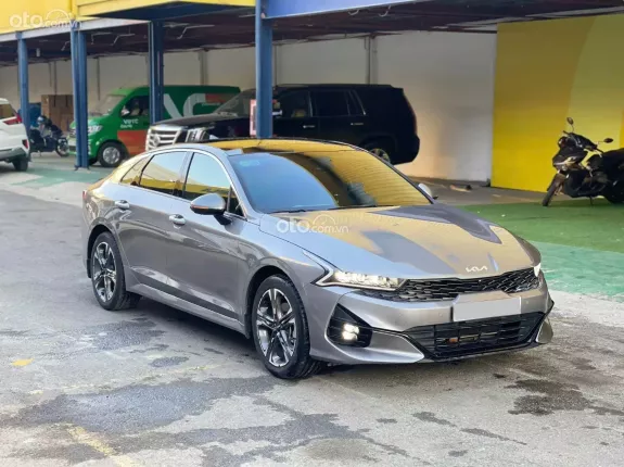 Kia K5 2.0 Premium 2022 - Bao sang tên