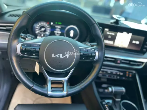 Kia K5 2.0 Premium 2022 - Bao sang tên