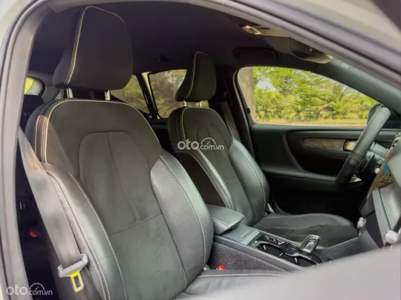 Volvo XC40 R-Design 2019 - Volvo Xc40 R-Design siêu lướt cực đẹp