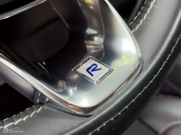 Volvo XC40 R-Design 2019 - Volvo Xc40 R-Design siêu lướt cực đẹp