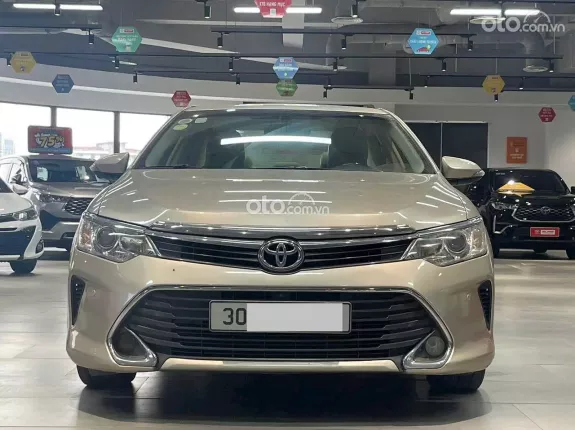 Toyota Camry 2.5G 2015 - Xe cực đẹp tại hãng, giá tốt sang tên ngay