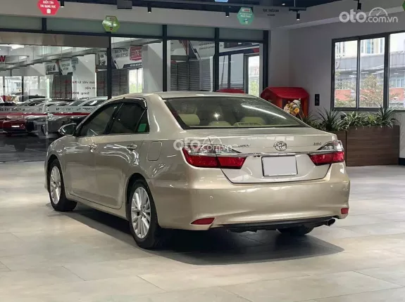 Toyota Camry 2.5G 2015 - Xe cực đẹp tại hãng, giá tốt sang tên ngay