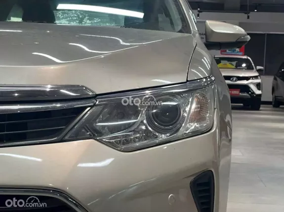 Toyota Camry 2.5G 2015 - Xe cực đẹp tại hãng, giá tốt sang tên ngay
