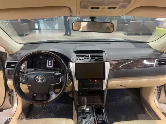 Toyota Camry 2.5G 2015 - Xe cực đẹp tại hãng, giá tốt sang tên ngay
