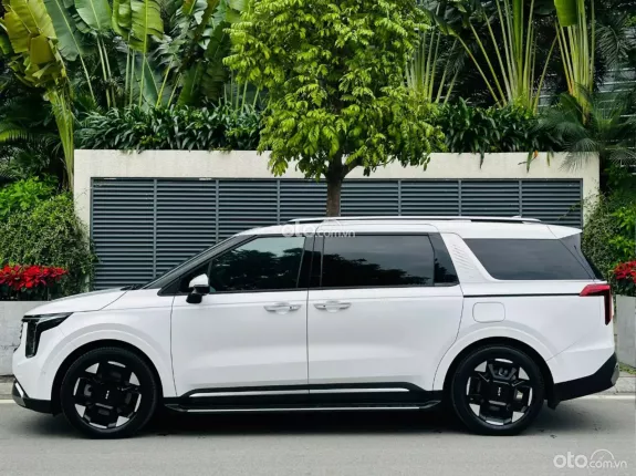 Kia Carnival 2.2D Signature 2025 - Bản full cao cấp nhất