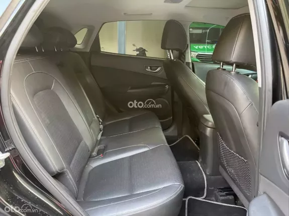 Hyundai Kona 1.6 Turbo 2021 - Xe đẹp, máy mạnh, giá tốt