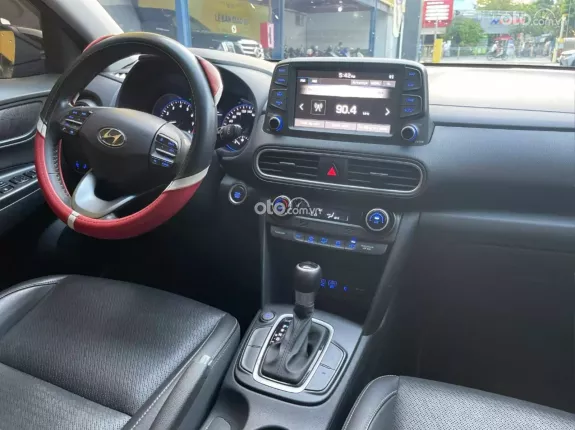 Hyundai Kona 1.6 Turbo 2021 - Xe đẹp, máy mạnh, giá tốt