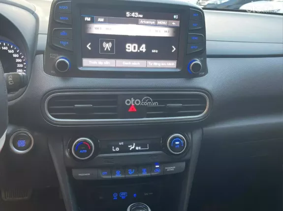 Hyundai Kona 1.6 Turbo 2021 - Xe đẹp, máy mạnh, giá tốt