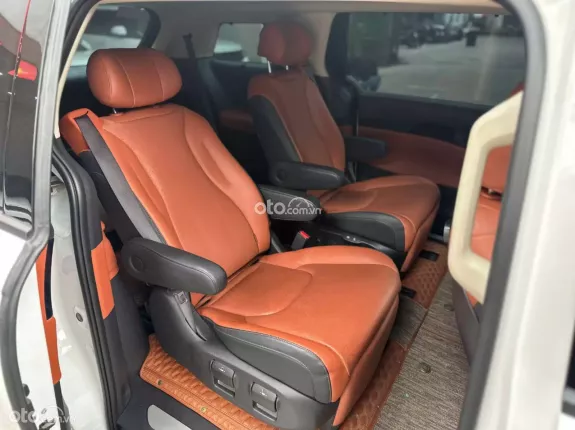 Kia Carnival 2024 - Xe siêu lướt 2v