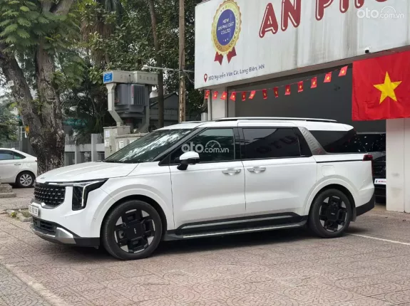 Kia Carnival 2024 - Xe siêu lướt 2v