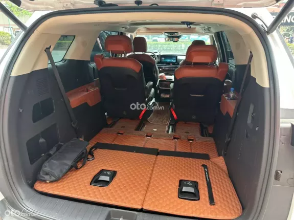 Kia Carnival 2024 - Xe siêu lướt 2v