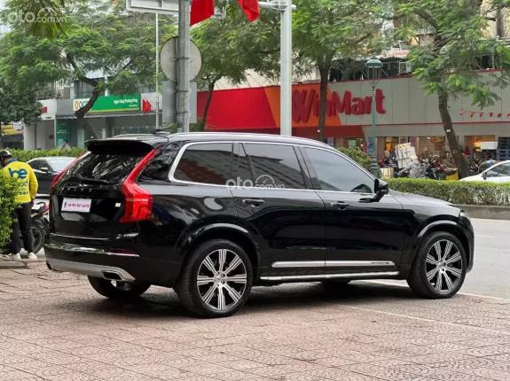 Volvo XC90 T8 Hybrid Recharge AWD 2020 - Xe màu đen, nội thất nâu da bò