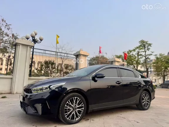 Kia K3 1.6 Premium 2022 - Xe đẹp, form dáng thể thao, giá tốt liên hệ 0973710256