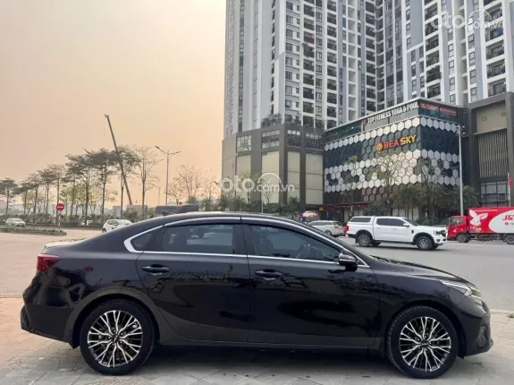 Kia K3 1.6 Premium 2022 - Xe đẹp, form dáng thể thao, giá tốt liên hệ 0973710256