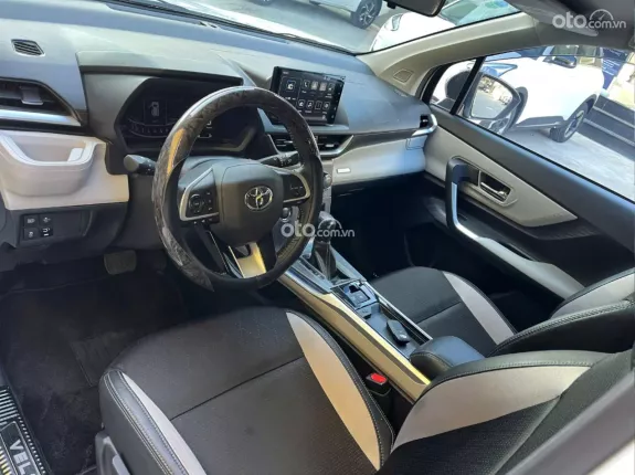 Toyota Veloz Cross CVT Top 2022 - Xe gia đình 1 chủ từ đầu, chất lượng đảm bảo