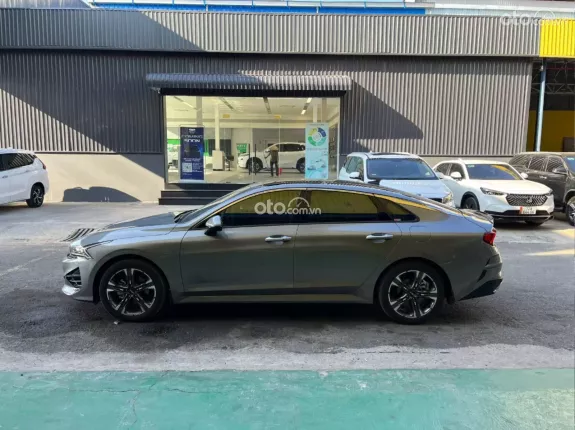 Kia K5 2.0 Premium 2022 - Xe gia đình sử dụng kỹ, ODO chuẩn thấp