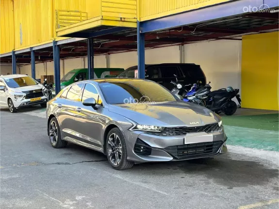 Kia K5 2.0 Premium 2022 - Xe gia đình sử dụng kỹ, ODO chuẩn thấp