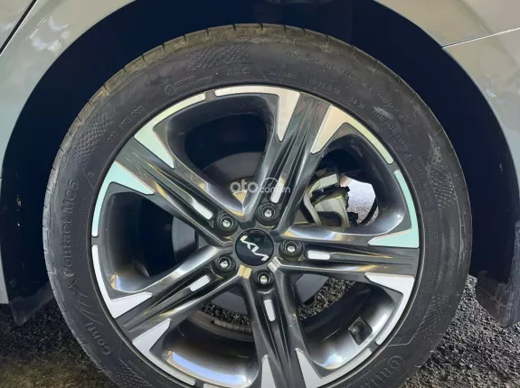 Kia K5 2.0 Premium 2022 - Xe gia đình sử dụng kỹ, ODO chuẩn thấp