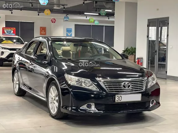 Toyota Camry 2.5G 2014 - Chủ đi giữ gìn, giá tốt nhận xe ngay