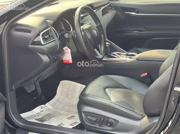 Toyota Camry 2.5Q 2020 - New mới về trào bán ngay