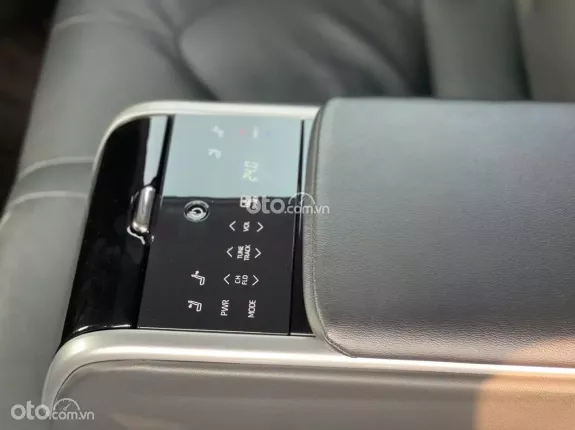 Toyota Camry 2.5Q 2020 - New mới về trào bán ngay