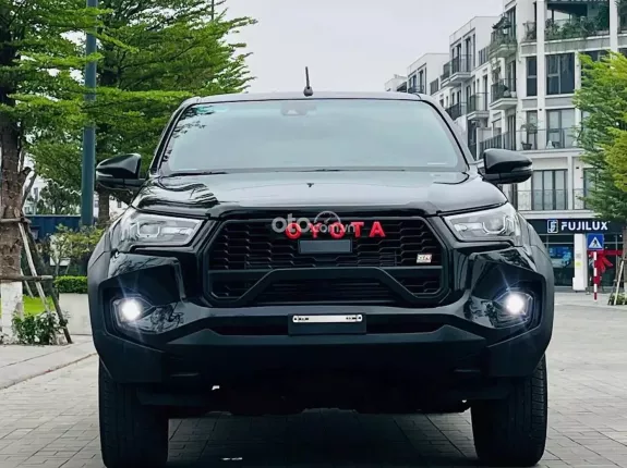 Toyota Hilux 2.8L 4x4 AT Adventure 2024 - Mới