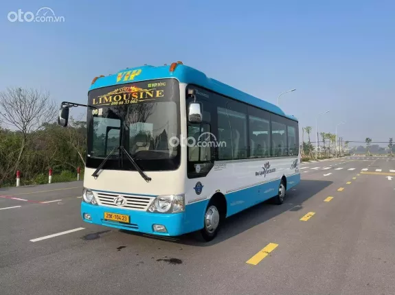 Hyundai Grand Starex 2.5 MT 2019 - Bán Hyundai Tracomeco 29 chỗ thân rộng đời 2019. Xe đẹp