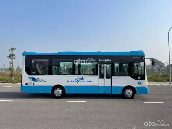 Hyundai Grand Starex 2.5 MT 2019 - Bán Hyundai Tracomeco 29 chỗ thân rộng đời 2019. Xe đẹp
