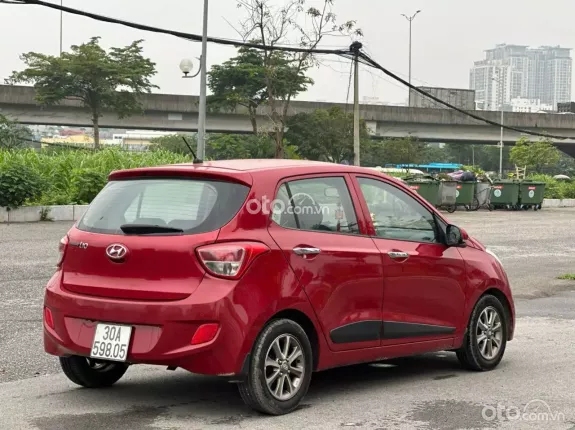 Hyundai Grand i10 1.0 AT 2015 - Hyundai Grand i10 1.0 AT 2015