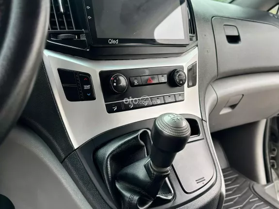 Hyundai Grand Starex 2.5 MT 2016 - Bán Starex tải van 6 chỗ, tải 670kg đời 2016