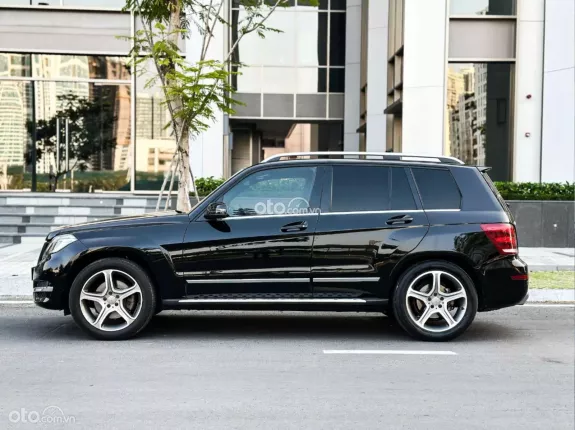 Mercedes-Benz GLK 300 4Matic 2014 - Xe màu đen nội thất nâu, giá tốt