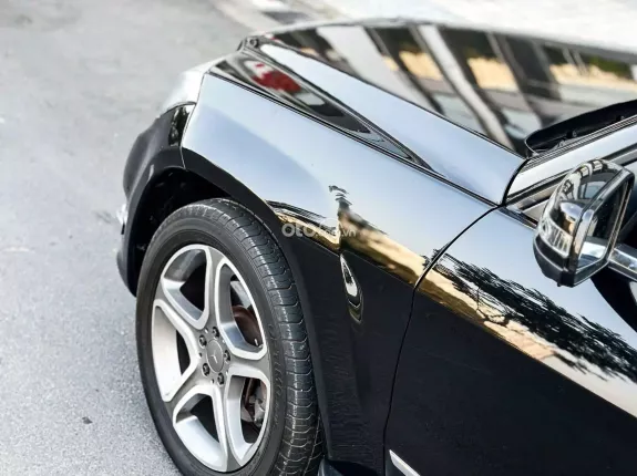 Mercedes-Benz GLK 300 4Matic 2014 - Xe màu đen nội thất nâu, giá tốt